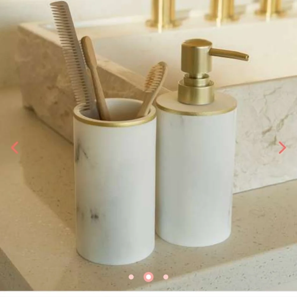 Sunday Citizen Resin Bath Set 11oz Soap Dispenser & 11oz Toothbrush Holder New